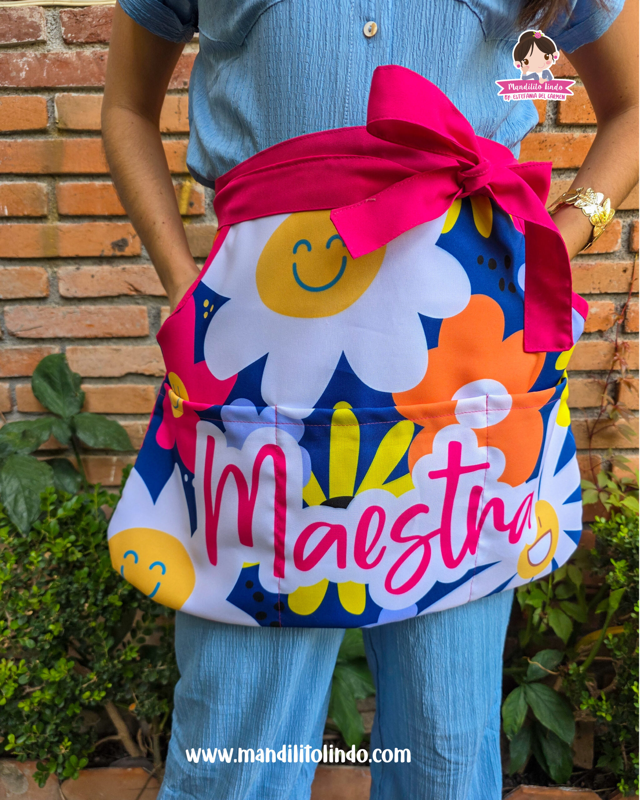 Medio Mandil- Flores Sonrientes