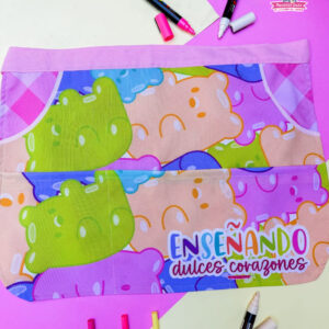 Medio Mandil- Enseñando dulces corazones